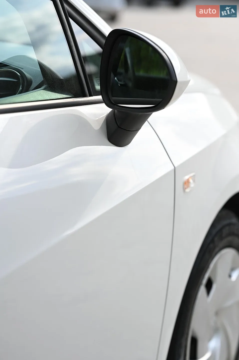 2013 SEAT Ibiza - мініатюра 15