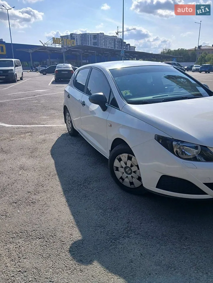 2010 SEAT Ibiza - мініатюра 11