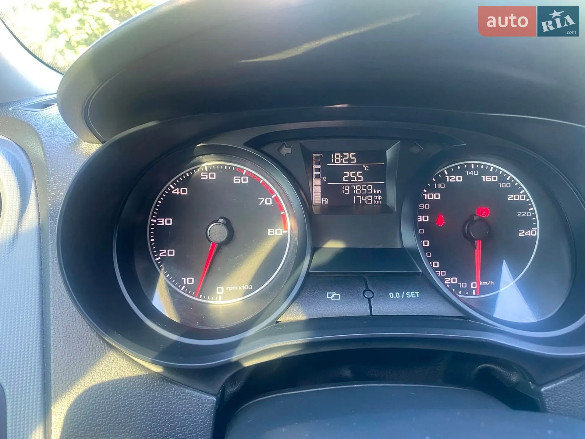 2014 SEAT Ibiza - мініатюра 5