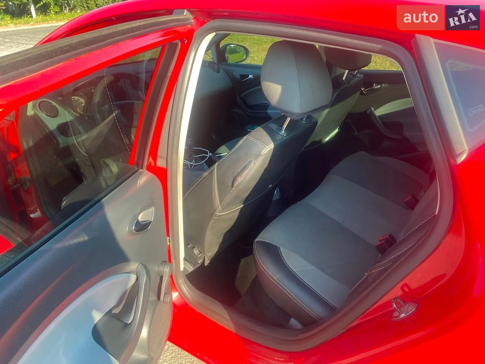 2014 SEAT Ibiza - мініатюра 7