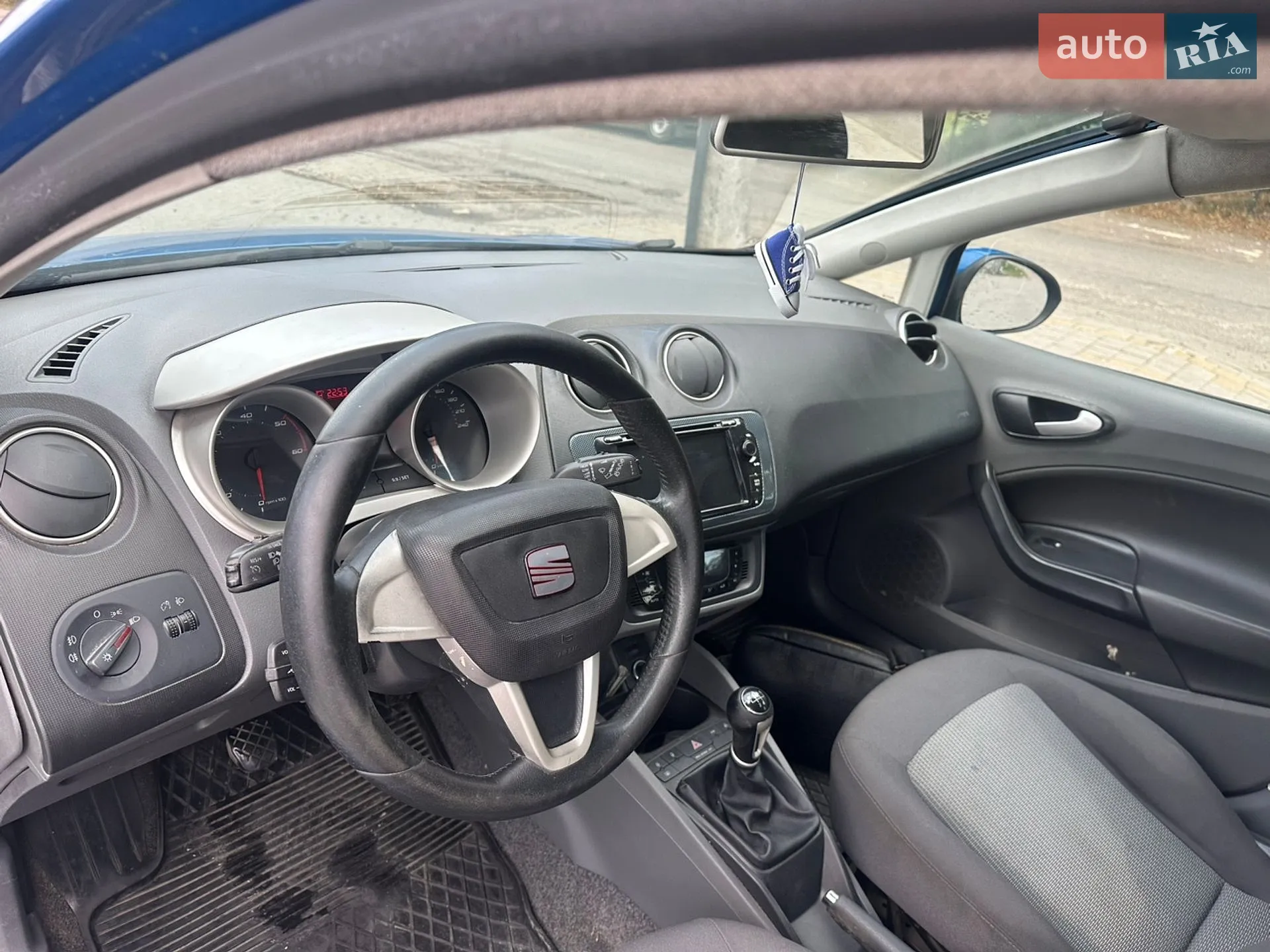 2011 SEAT Ibiza - мініатюра 11
