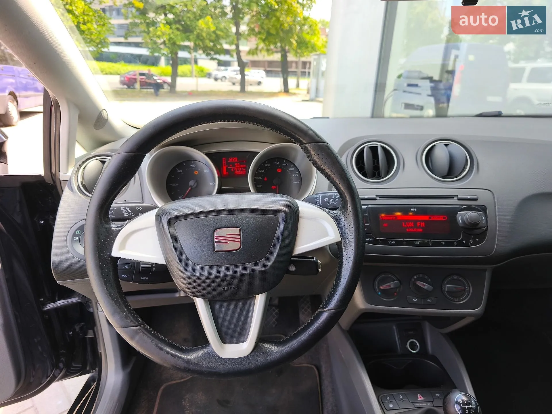 2010 SEAT Ibiza - мініатюра 16