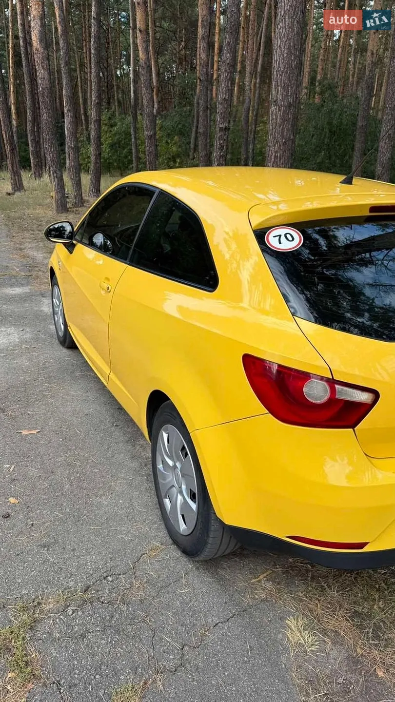 2011 SEAT Ibiza - мініатюра 2