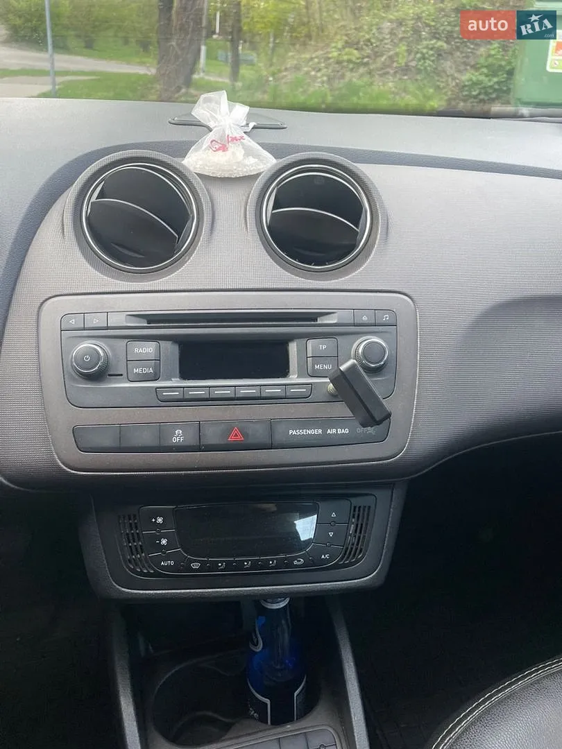 2013 SEAT Ibiza - мініатюра 13