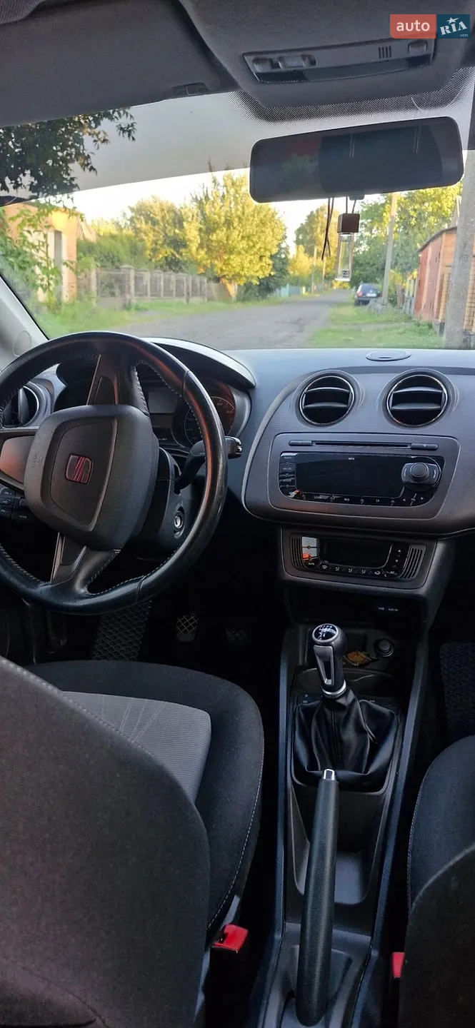 2012 SEAT Ibiza - мініатюра 2