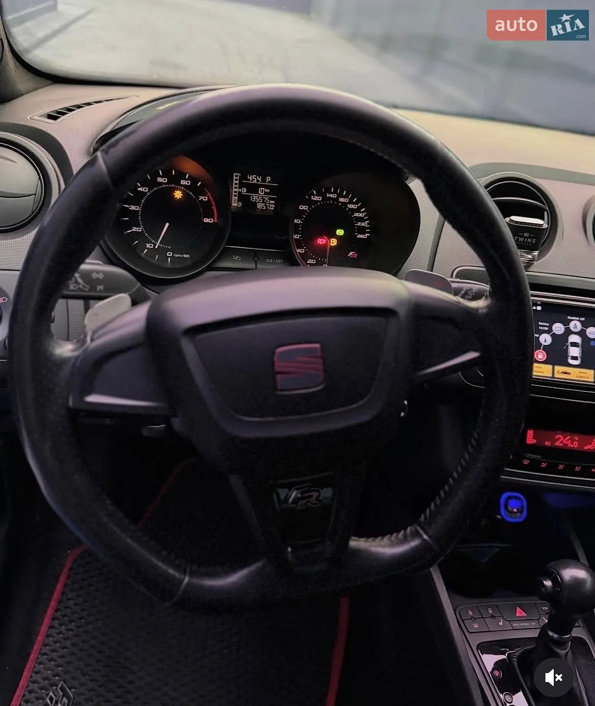 2011 SEAT Ibiza - мініатюра 10