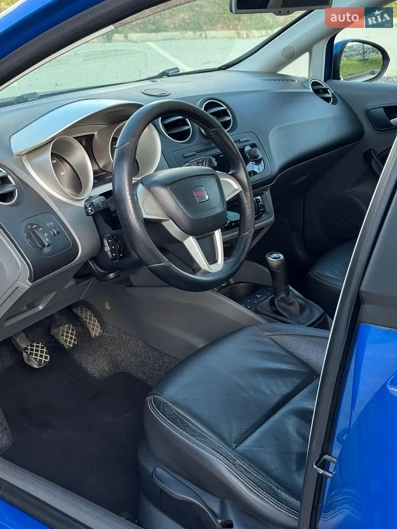2011 SEAT Ibiza - мініатюра 10