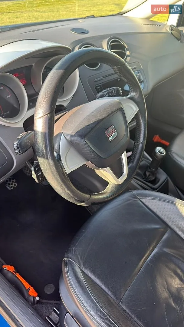 2011 SEAT Ibiza - мініатюра 15