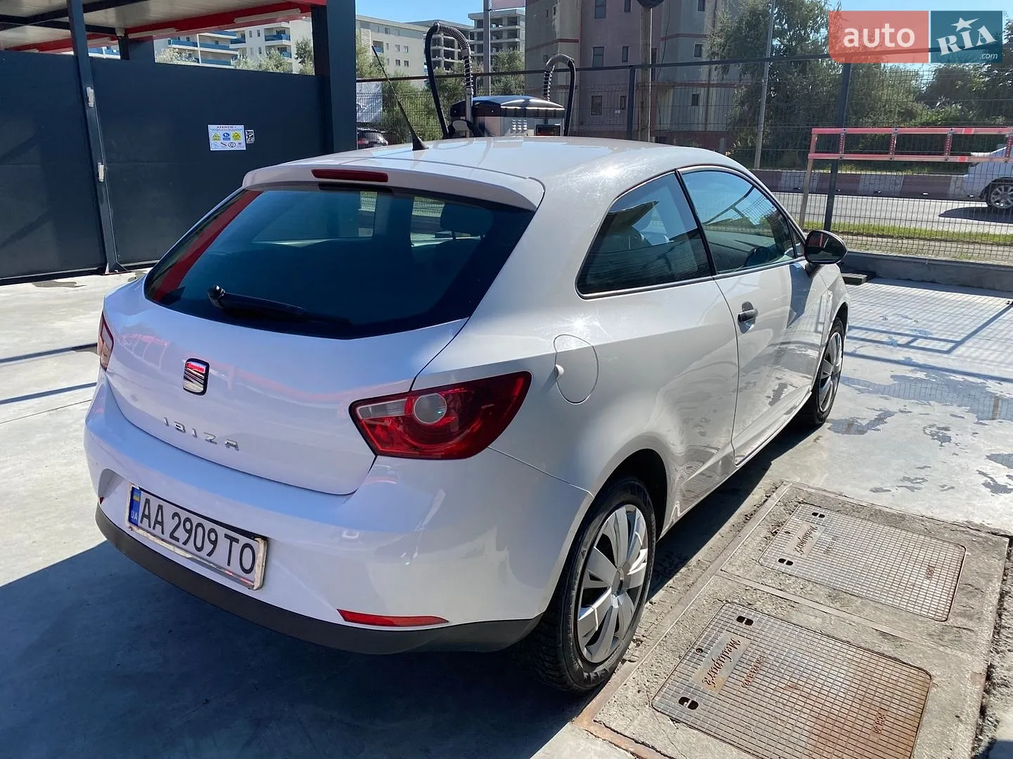 2012 SEAT Ibiza - мініатюра 6