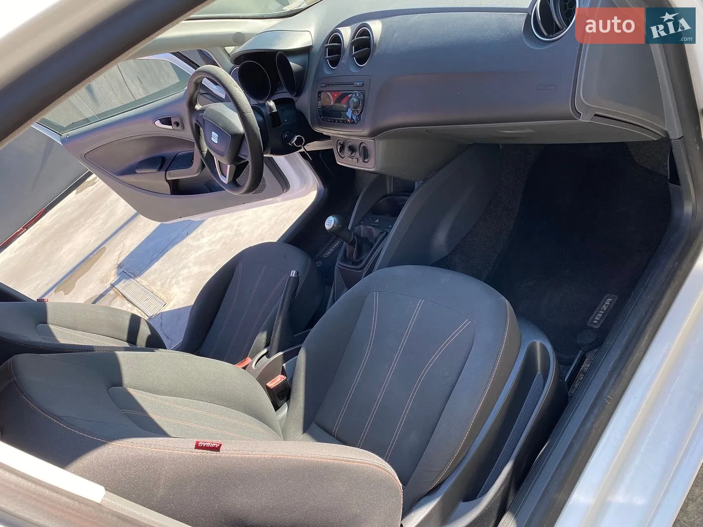 2012 SEAT Ibiza - мініатюра 16