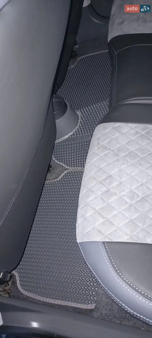 2010 SEAT Ibiza - мініатюра 5
