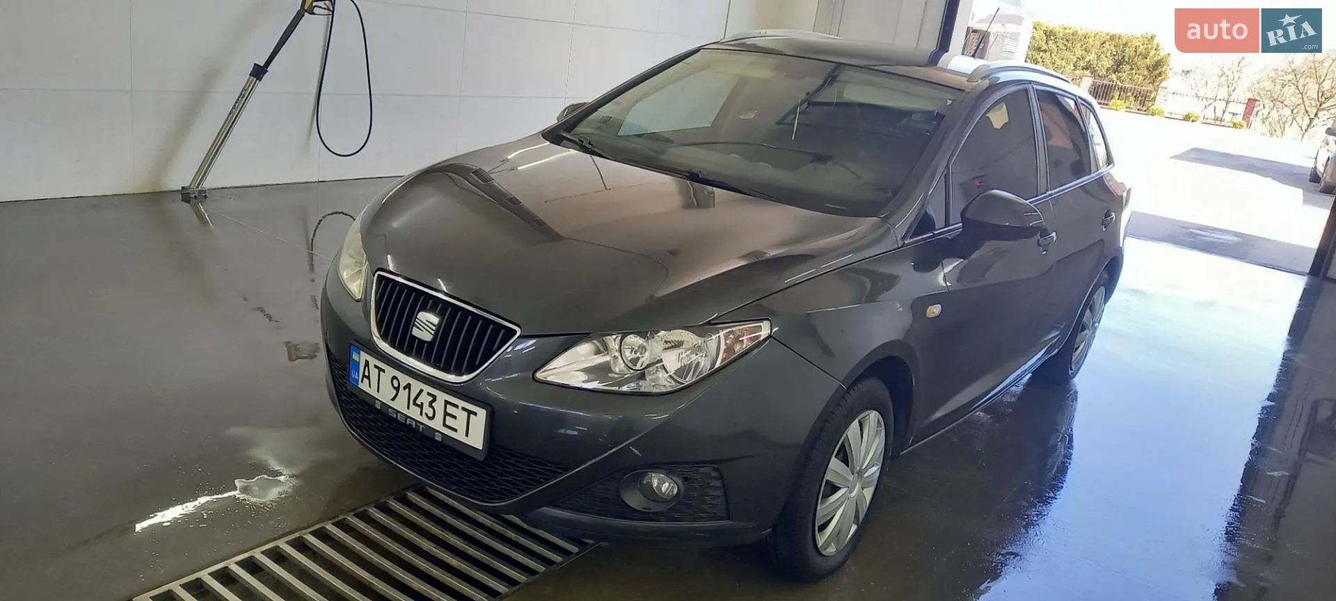 2010 SEAT Ibiza - мініатюра 2