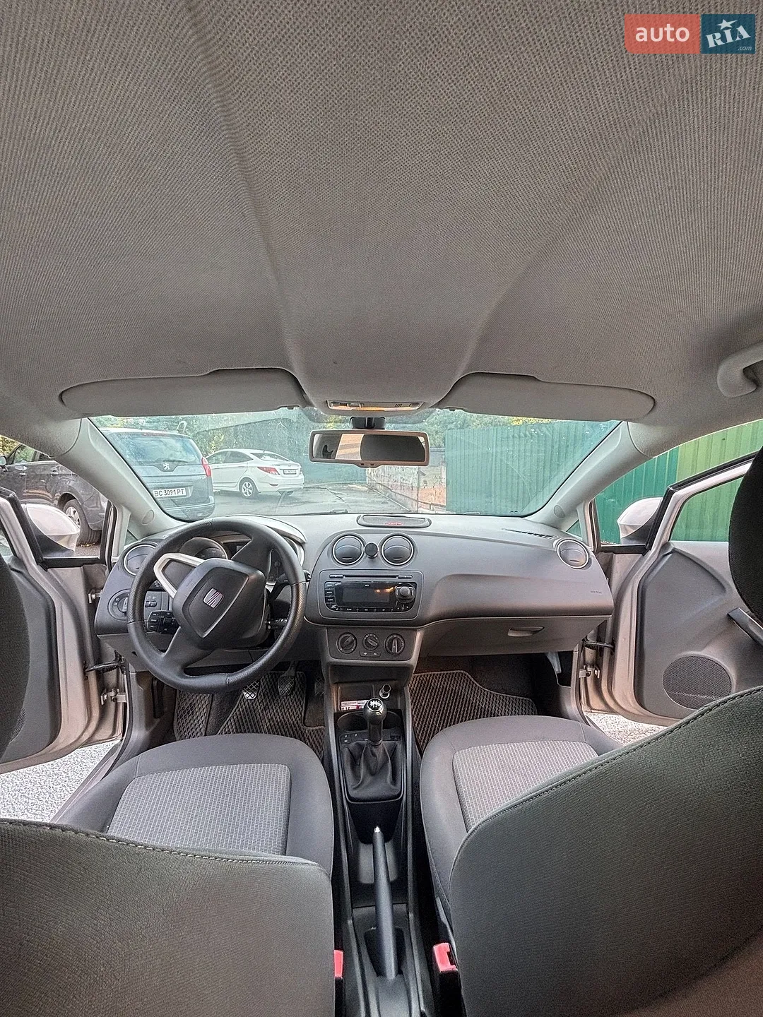 2010 SEAT Ibiza - мініатюра 13