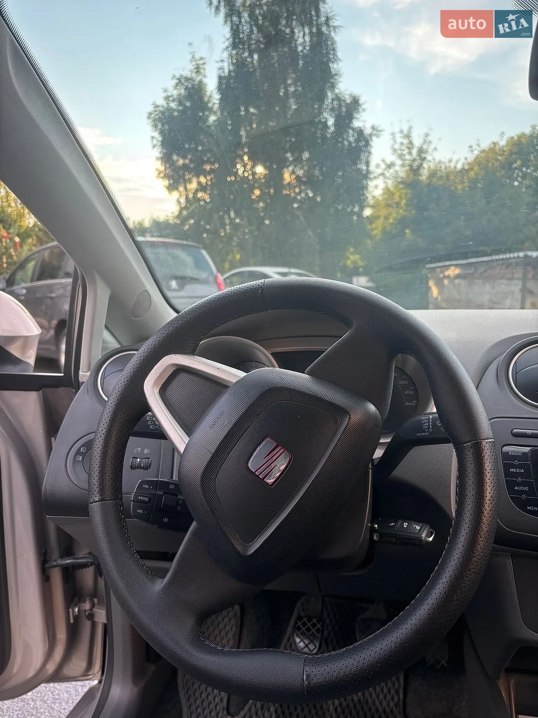 2010 SEAT Ibiza - мініатюра 14