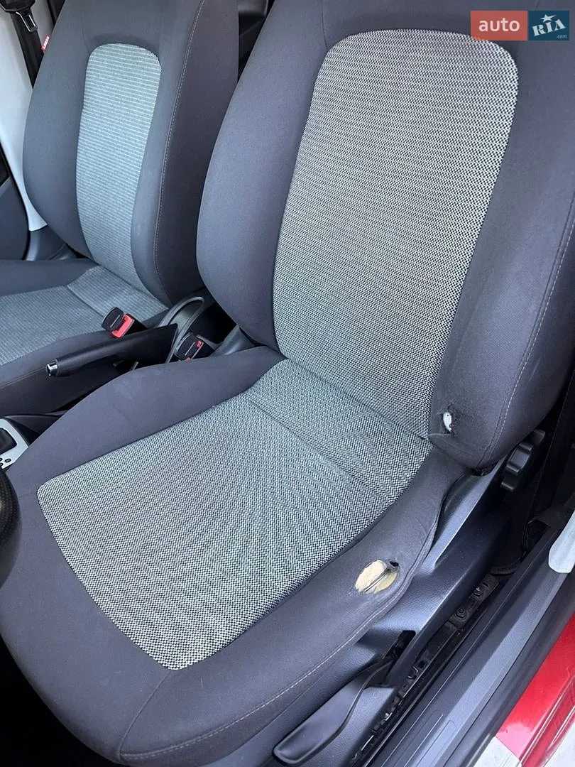 2010 SEAT Ibiza - мініатюра 26
