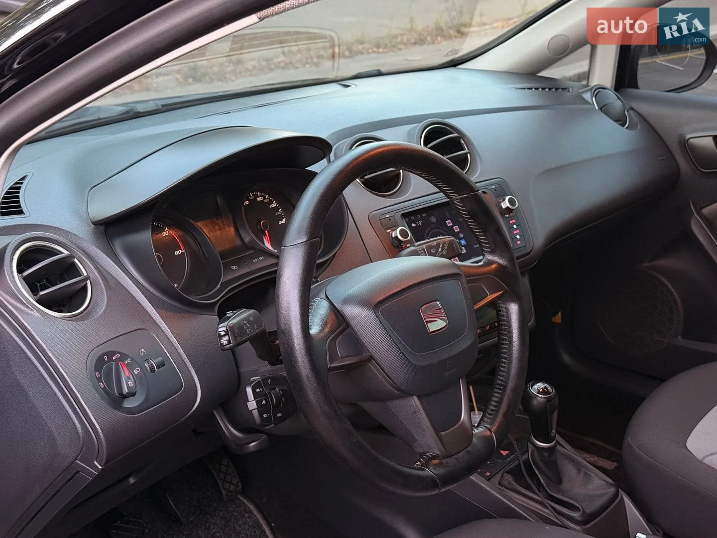 2012 SEAT Ibiza - мініатюра 11