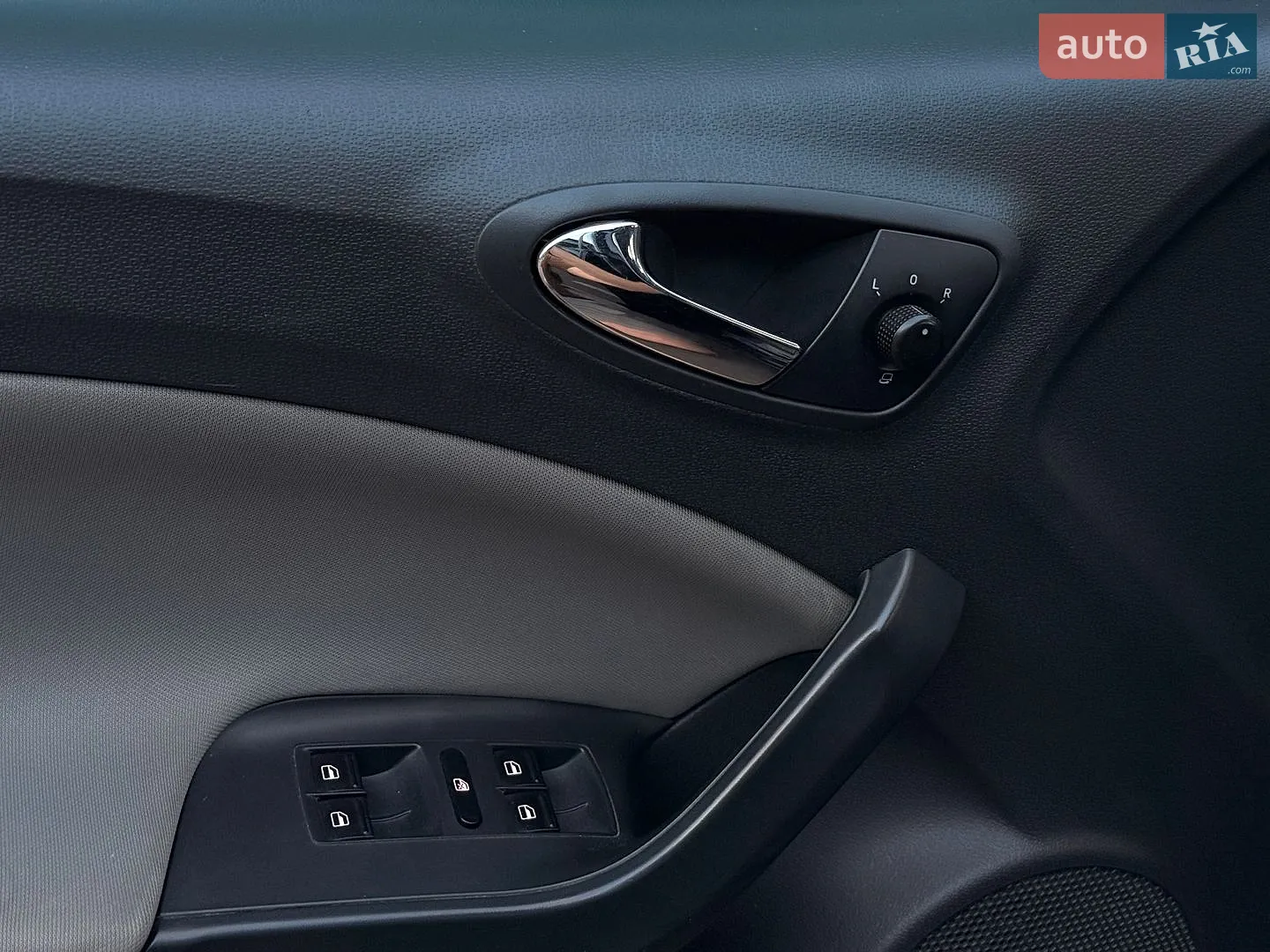 2012 SEAT Ibiza - мініатюра 18