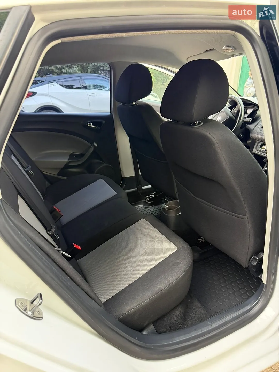 2013 SEAT Ibiza - мініатюра 6