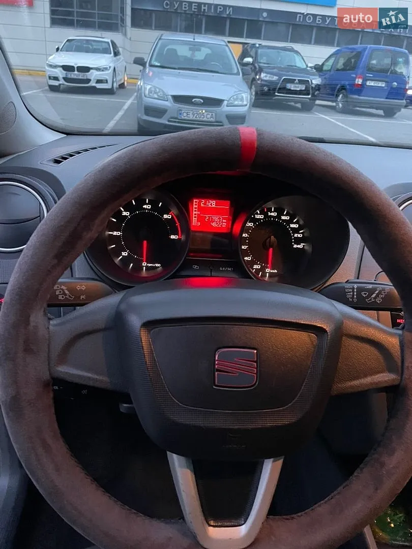 2010 SEAT Ibiza - мініатюра 9