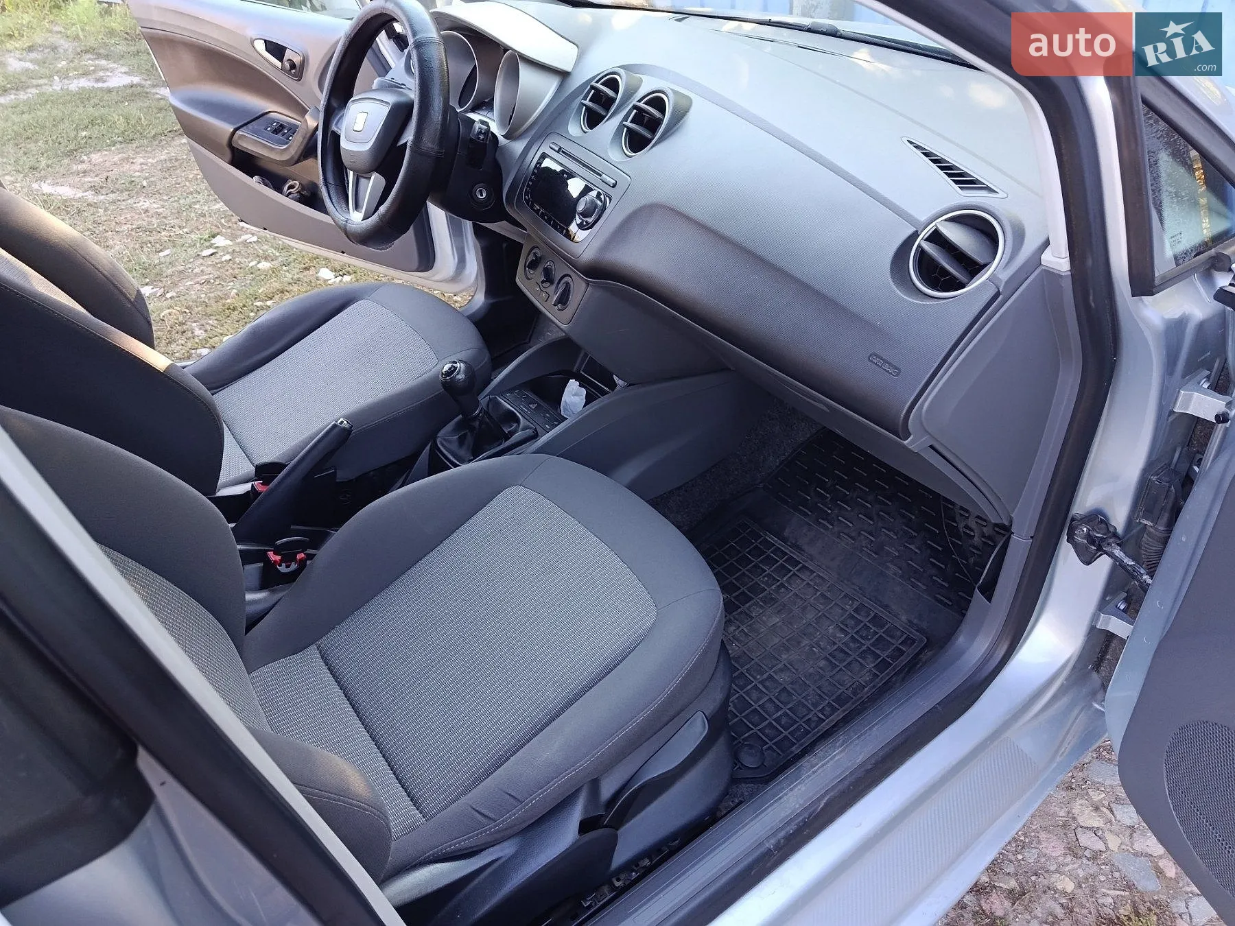 2011 SEAT Ibiza - мініатюра 10