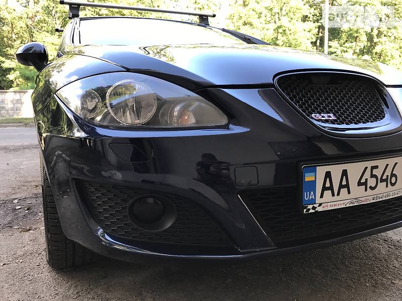 Хэтчбек SEAT Leon 2012 в Киеве