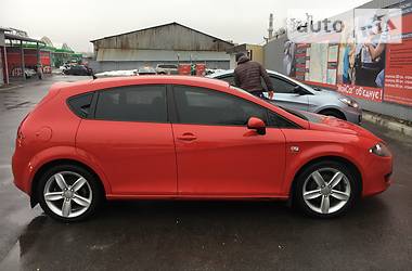 Хэтчбек SEAT Leon 2008 в Киеве