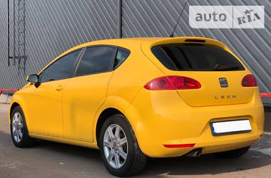 Хэтчбек SEAT Leon 2007 в Житомире