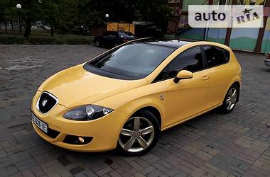 Хэтчбек SEAT Leon 2008 в Днепре