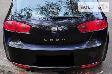 Хетчбек SEAT Leon 2010 в 