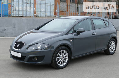 Хетчбек SEAT Leon 2011 в 