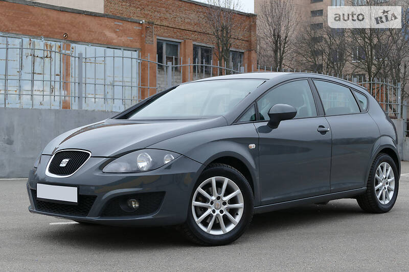 Хетчбек SEAT Leon 2011 в 