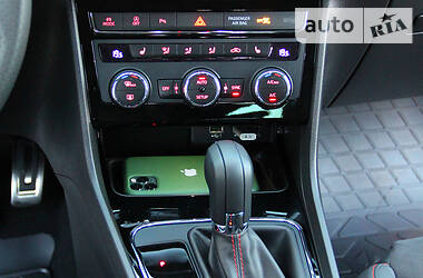 Хетчбек SEAT Leon 2018 в 