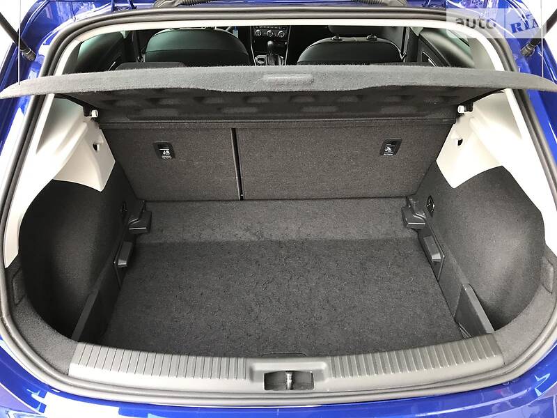 Хетчбек SEAT Leon 2019 в Києві