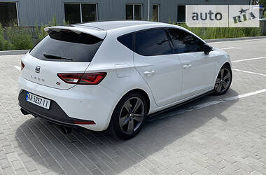 Хетчбек SEAT Leon 2016 в Києві