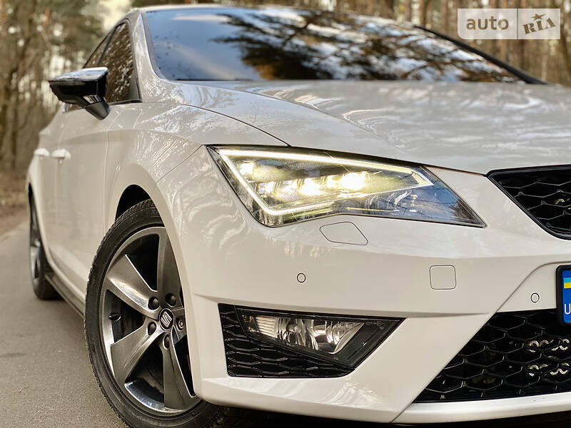 Хетчбек SEAT Leon 2016 в Києві