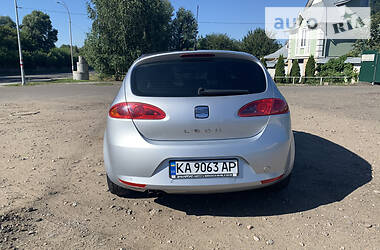 Хетчбек SEAT Leon 2008 в 