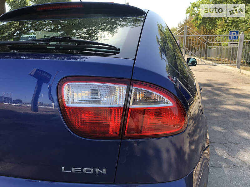 Хетчбек SEAT Leon 2003 в Кропивницькому