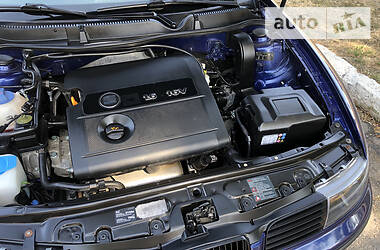 Хетчбек SEAT Leon 2003 в 