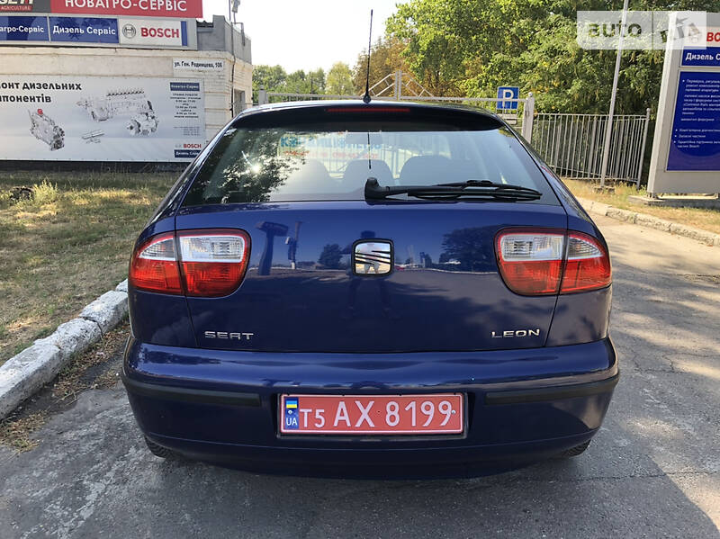 Хетчбек SEAT Leon 2003 в Кропивницькому