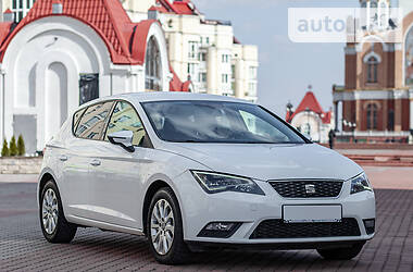 Хетчбек SEAT Leon 2015 в Києві