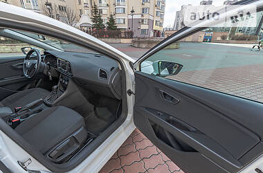 Хэтчбек SEAT Leon 2015 в 