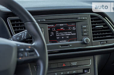 Хэтчбек SEAT Leon 2015 в 