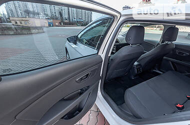 Хэтчбек SEAT Leon 2015 в 