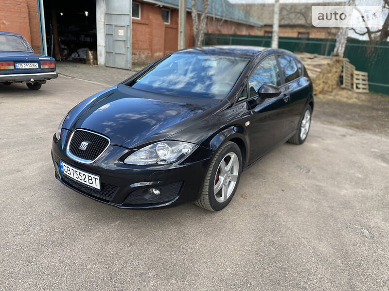 Хетчбек SEAT Leon 2009 в Ніжині