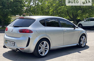 Хэтчбек SEAT Leon 2011 в Виннице