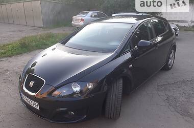 Хэтчбек SEAT Leon 2010 в Ровно