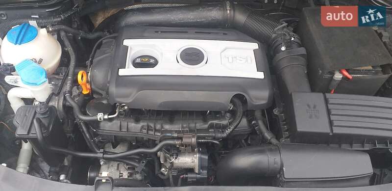 Хэтчбек SEAT Leon 2007 в Дубно