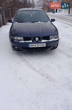 Хетчбек SEAT Leon 2001 в Бару