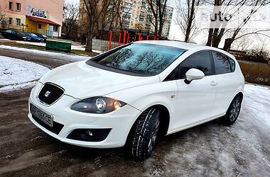 Хэтчбек SEAT Leon 2011 в Киеве