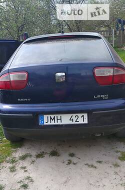 Хэтчбек SEAT Leon 2000 в Галиче